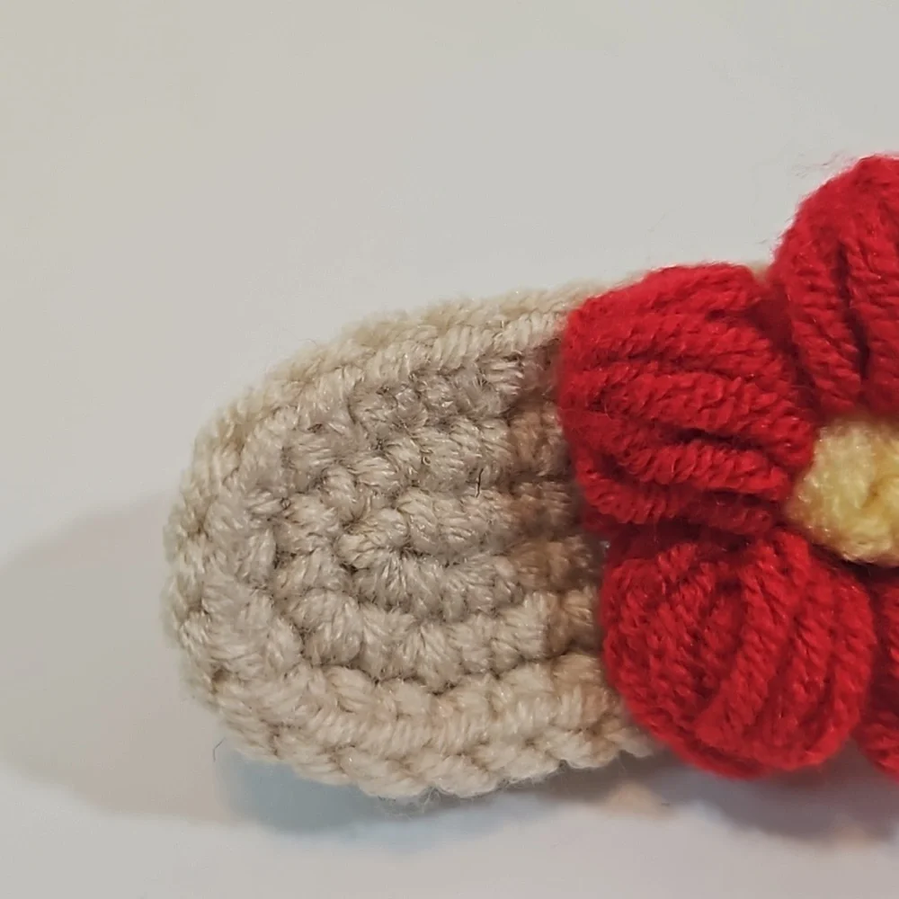 Hand Crafted Handmade Crochet Hair Clip Hand knit Puffy Red Flower Snap Clip 3